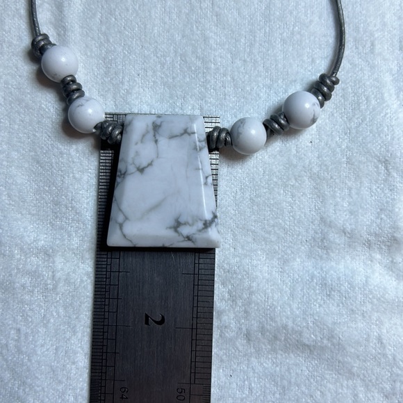White Howlite pendant - Picture 6 of 6